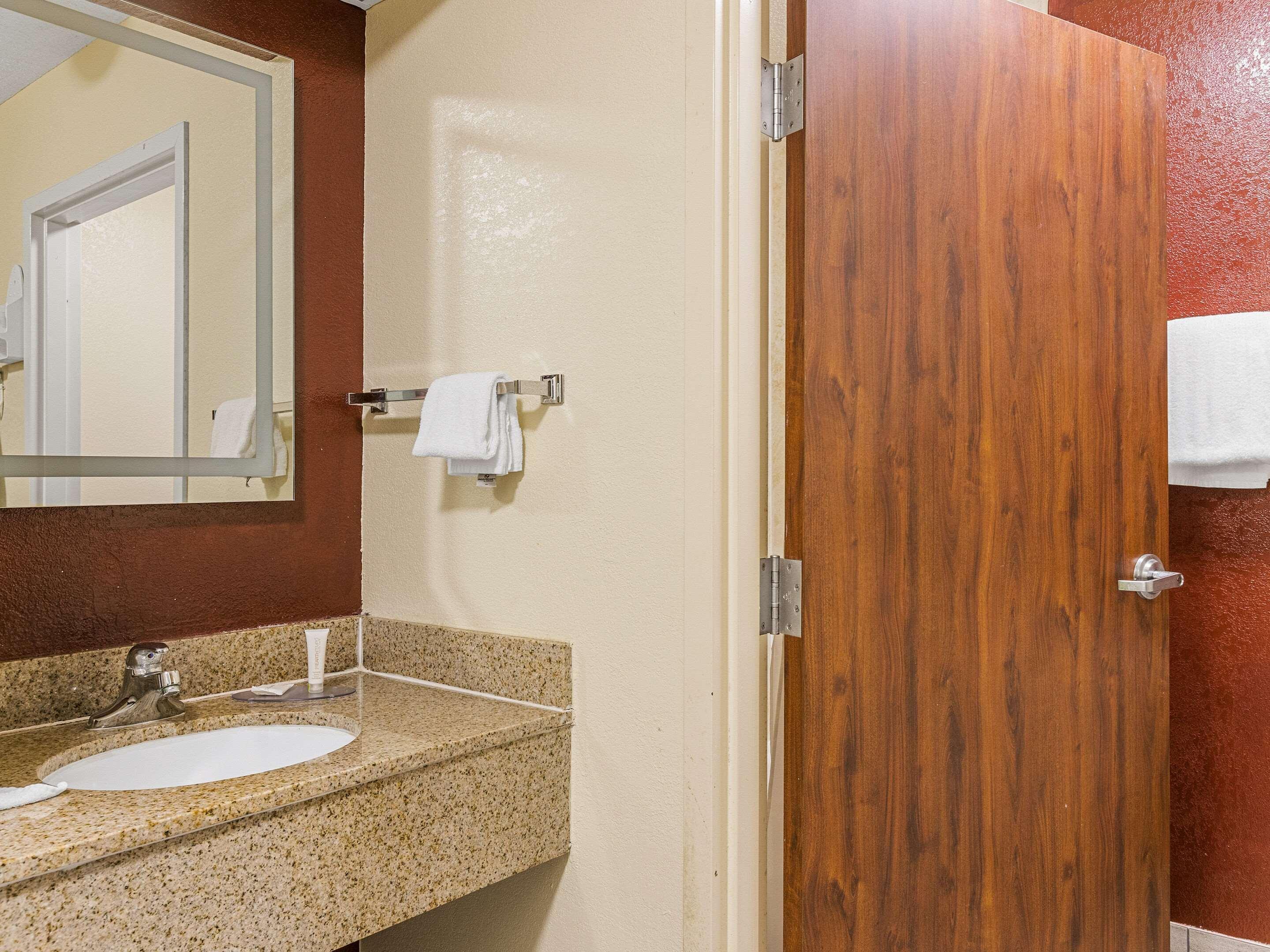 Hotel Clarion Pointe Gateway I-95 Georgetown
