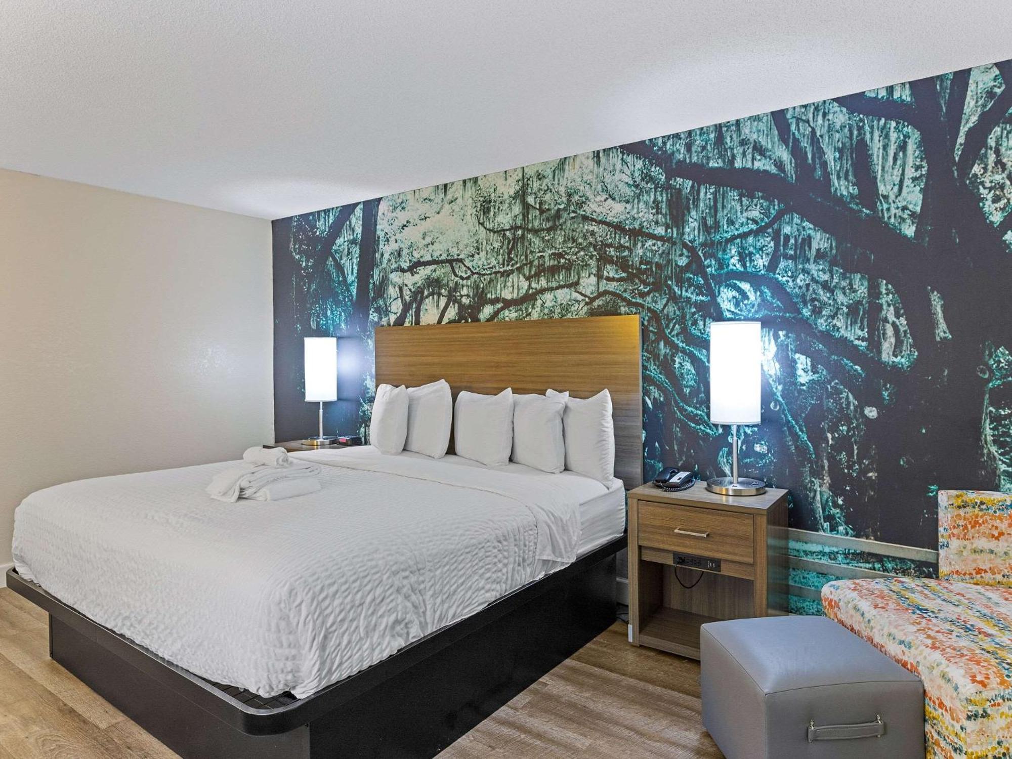 Hotel Clarion Pointe Gateway I-95